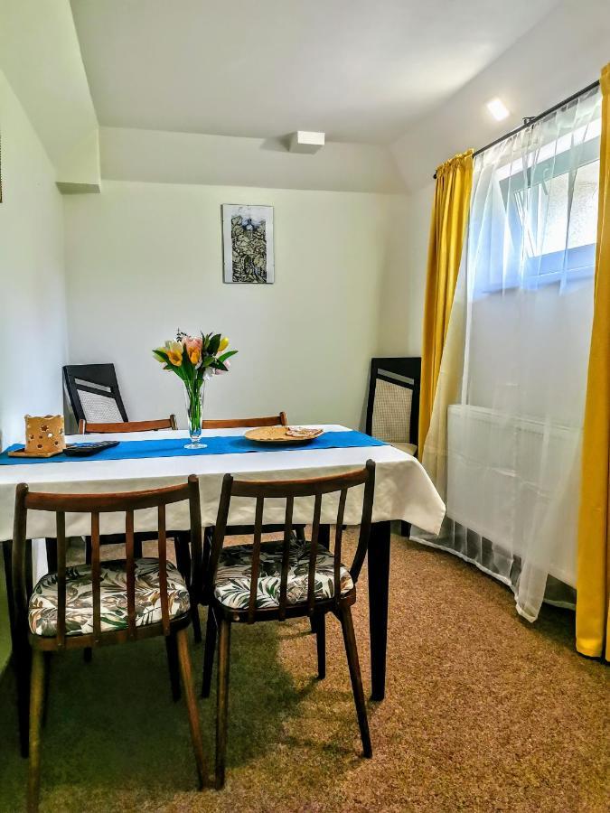Ubytovani V Podhoubi Apartman Broumov Kültér fotó